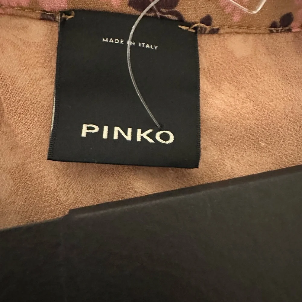 Pinko Women’s Thin LightWeight Lined Top With Fringe And Bow‎ Size 6